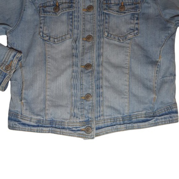 Size 10 Vintage Look Light Blue Denim Jacket Pockets - Picture 5 of 15